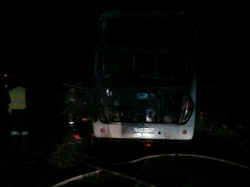 Пассажирский автобус сгорел ночью на трассе М-4 «Дон» в Воронежской области