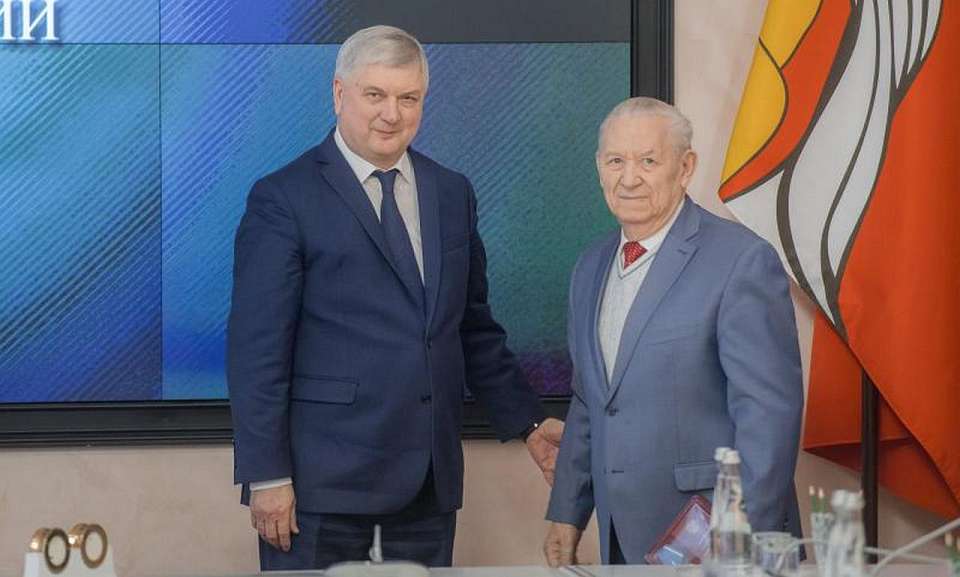 Выдающиеся воронежцы получили госнаграды из рук губернатора Александра Гусева