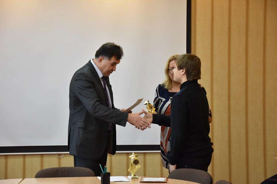 В Железнодорожном районе наградили победителей фотоконкурса «Мир без экстремизма»