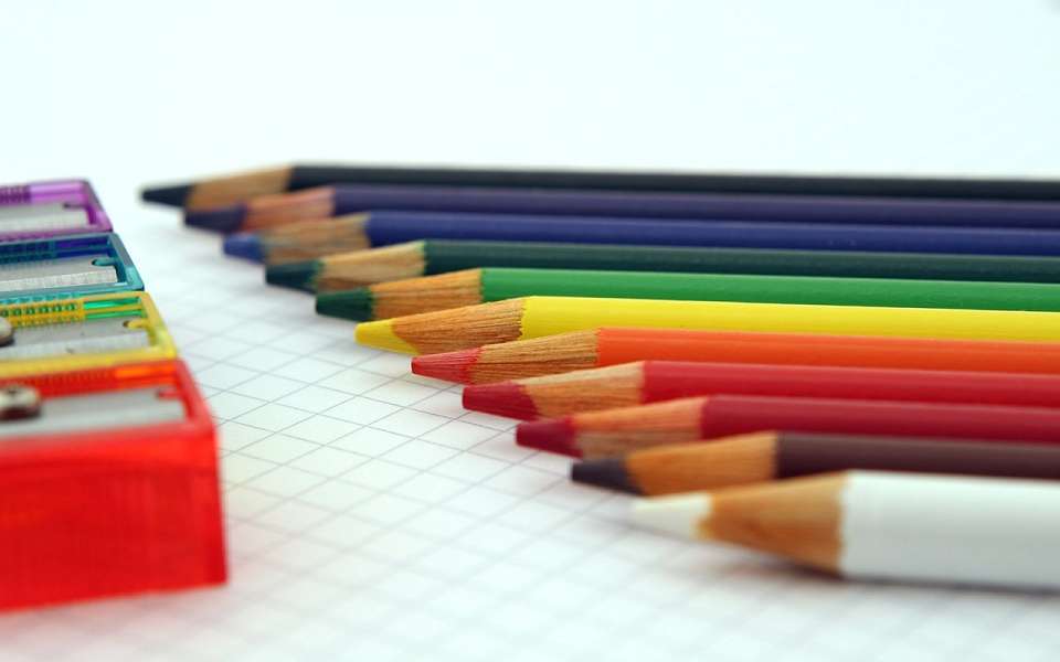 В глаз карандашом ударили девочку в воронежском детском саду