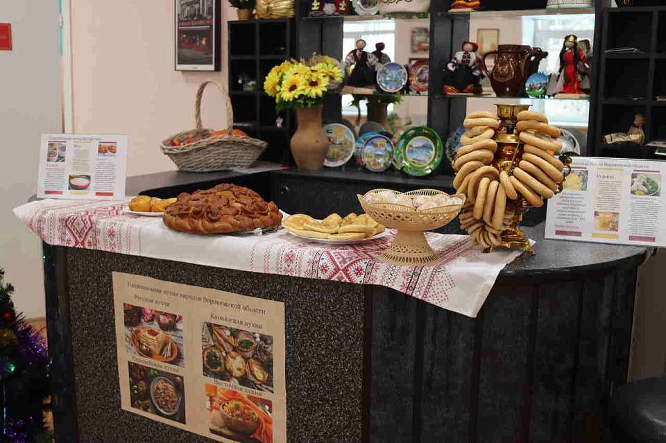 Каравай, колдуны и праздничная фантазия: гастроэксперт Наталья Зацепилина поделилась на Рождество рецептами застолья русских и белорусов