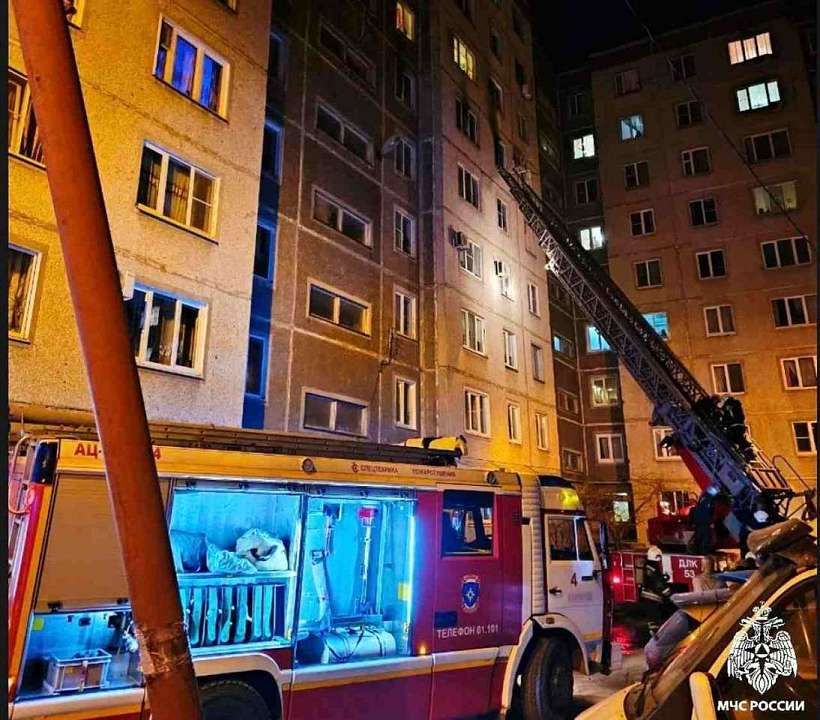 От ночного пожара спасли 19 человек в Воронеже
