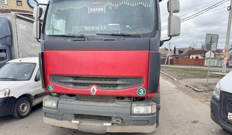 Грузовик насмерть сбил пенсионерку на Острогожском кольце в Воронеже