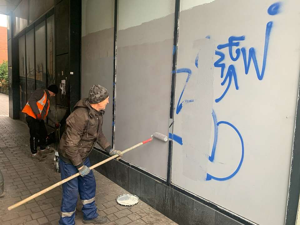 В Центральном районе за нанесение граффити наложен крупный штраф