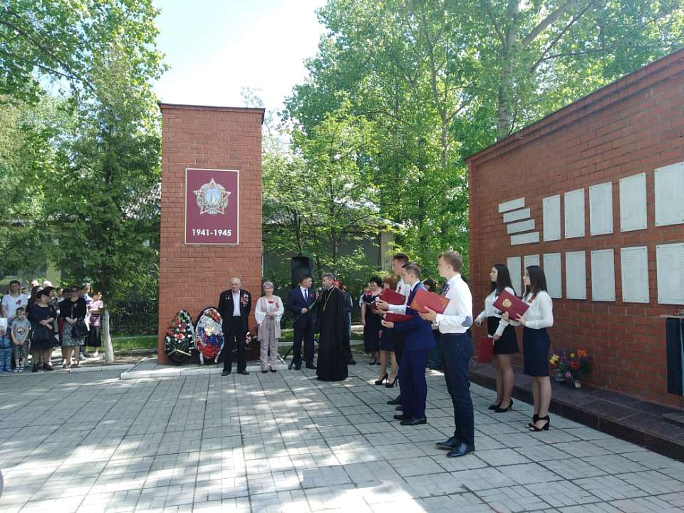         В Коминтерновском районе почтили память подгоренцев, погибших в годы Великой Отечественной войны