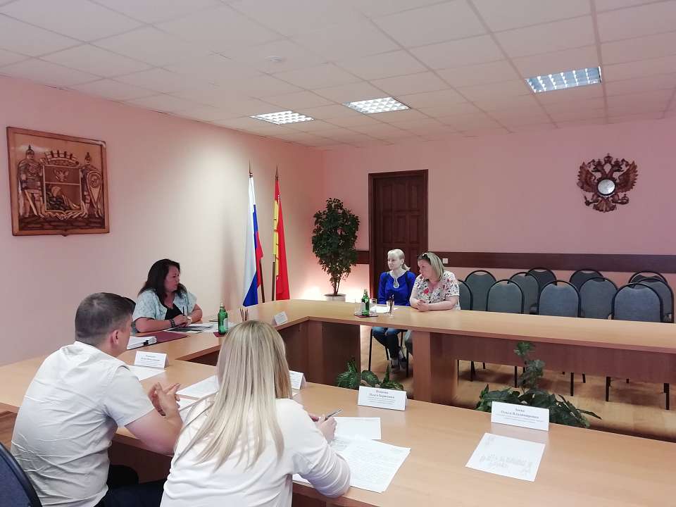                 В Коминтерновском районе прошел прием граждан по личным вопросам