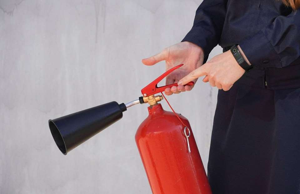 Нарушения пожарной безопасности нашли в 8 школах в Воронежской области