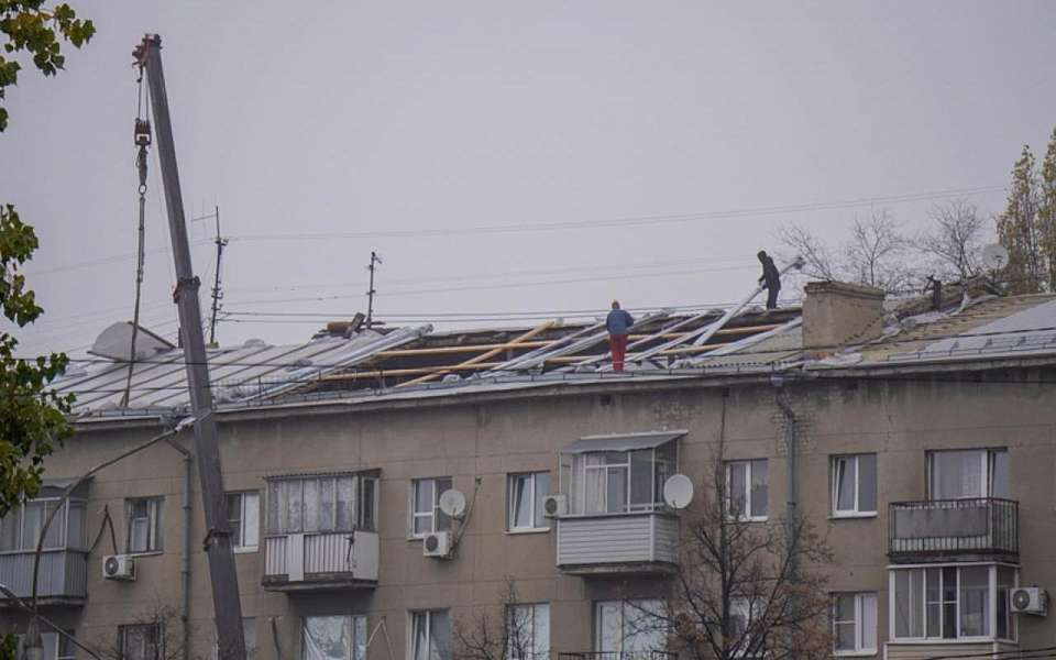 За рухнувший на автомобиль шифер 343 тыс. получила от ТСЖ жительница Воронежской области