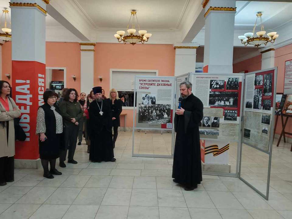 На выставке в «Никитинке» представлена воронежская история православной церкви после 1917 года