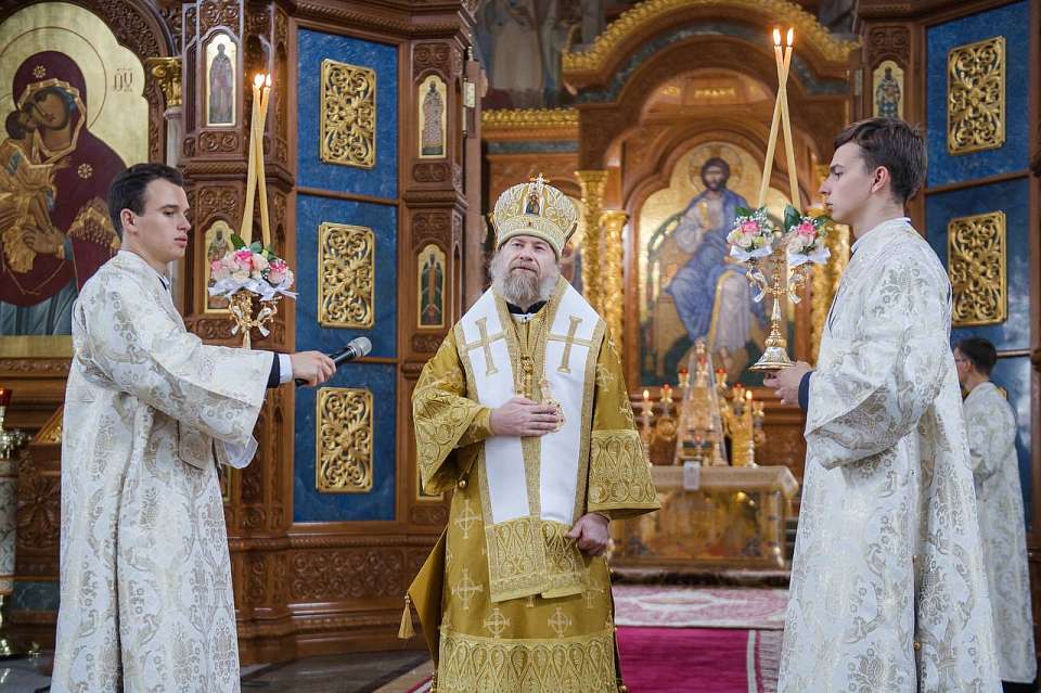 Митрополита Воронежского и Лискинского Леонтия с юбилеем поздравил губернатор Александр Гусев