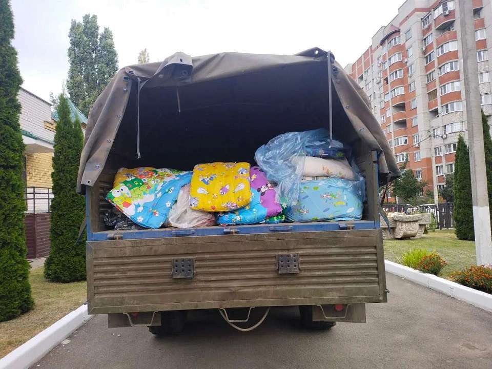 Одеяла и подушки ждут ребят: как воронежские детсады делают сон бойцов слаще