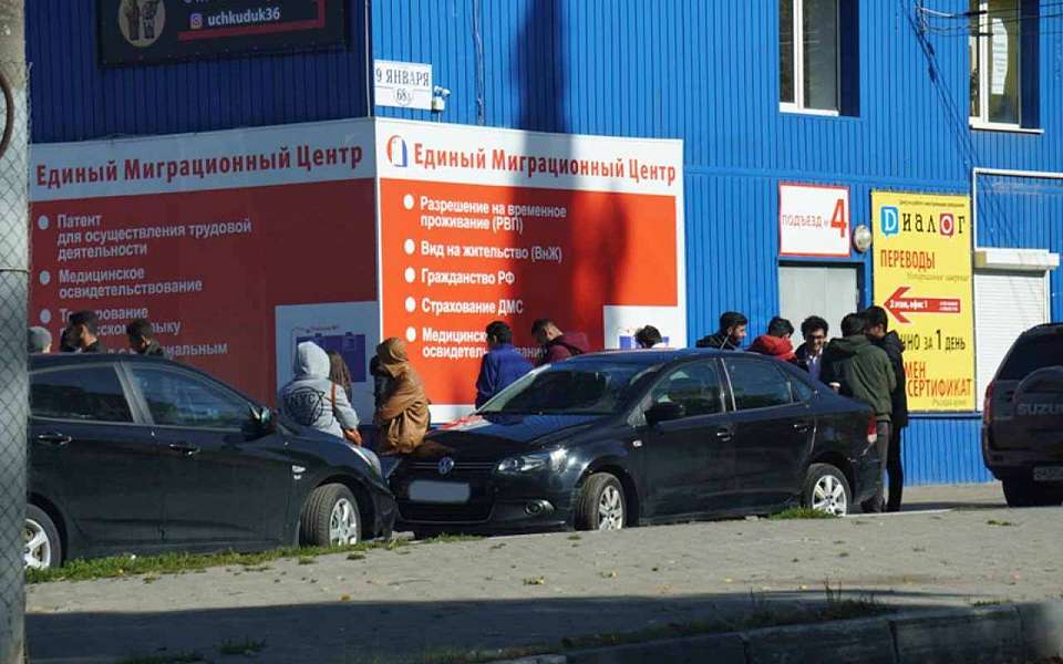 За год по суду выдворили 1 555 мигрантов из Воронежской области