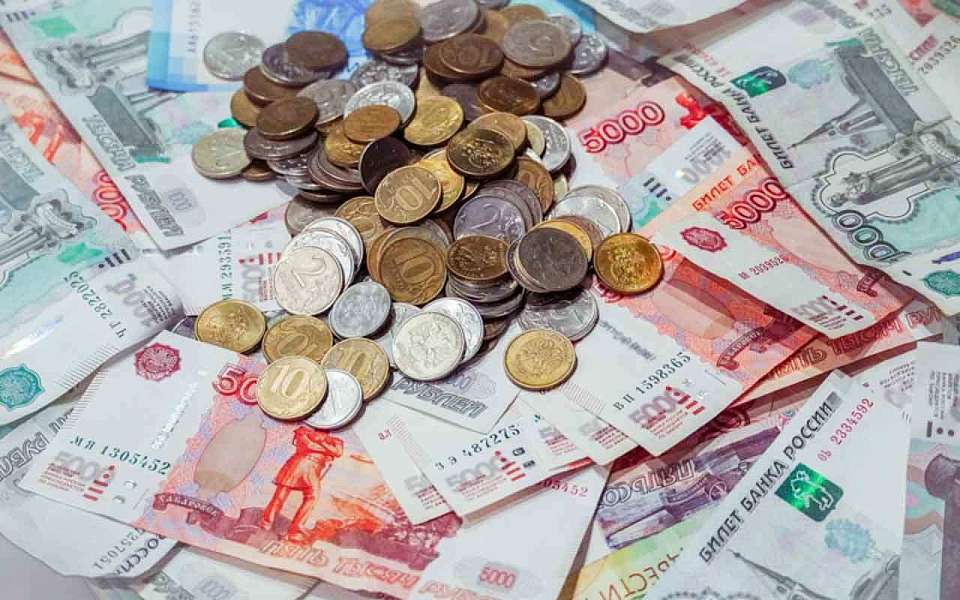 Чтобы погасить микрозаймы, начальница почты в Воронеже присвоила более полумиллиона рублей