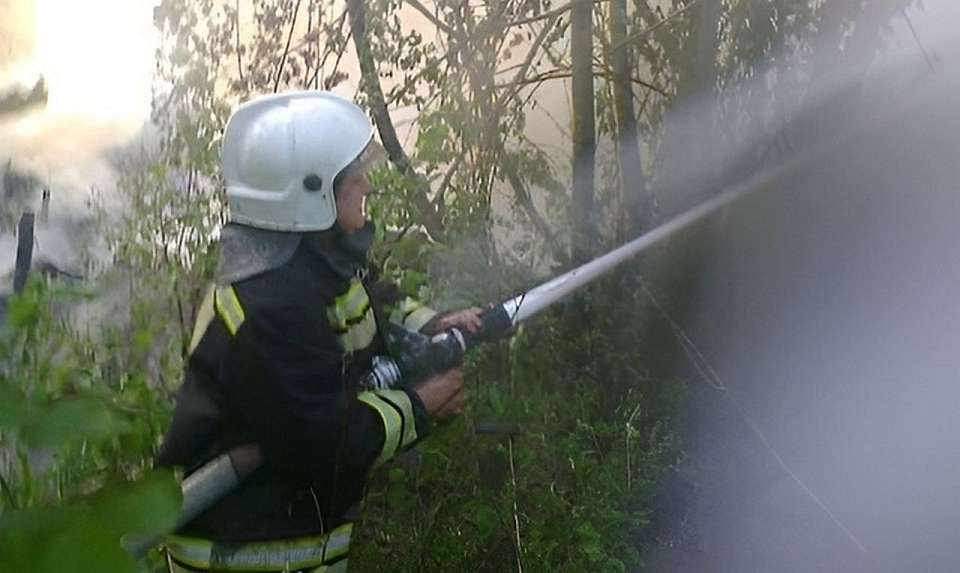 За 10 минут смогли потушить пожар в Железнодорожном районе Воронежа