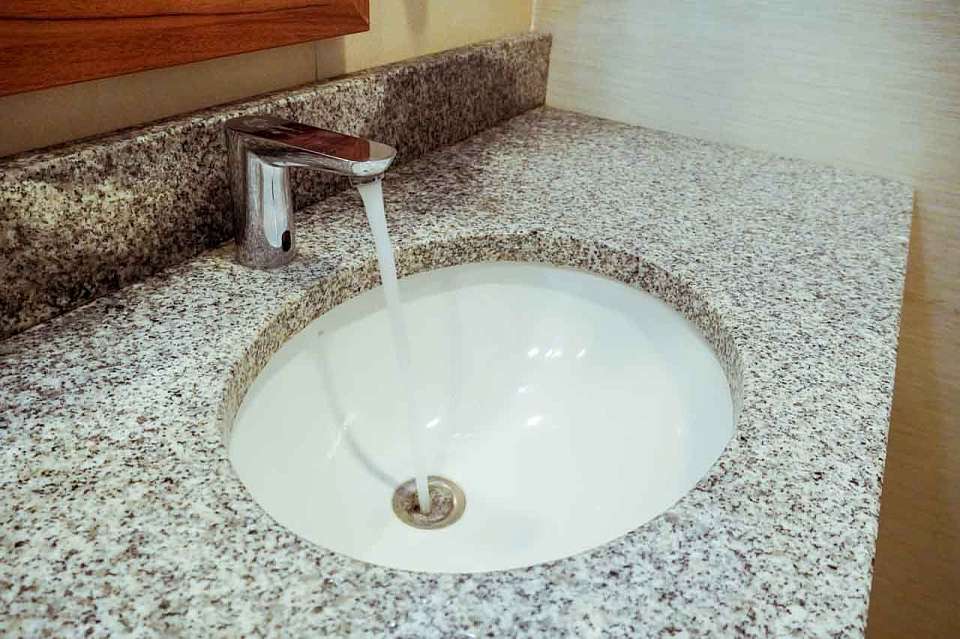 Где отключат горячую воду в Воронеже на неделе с 23 июня