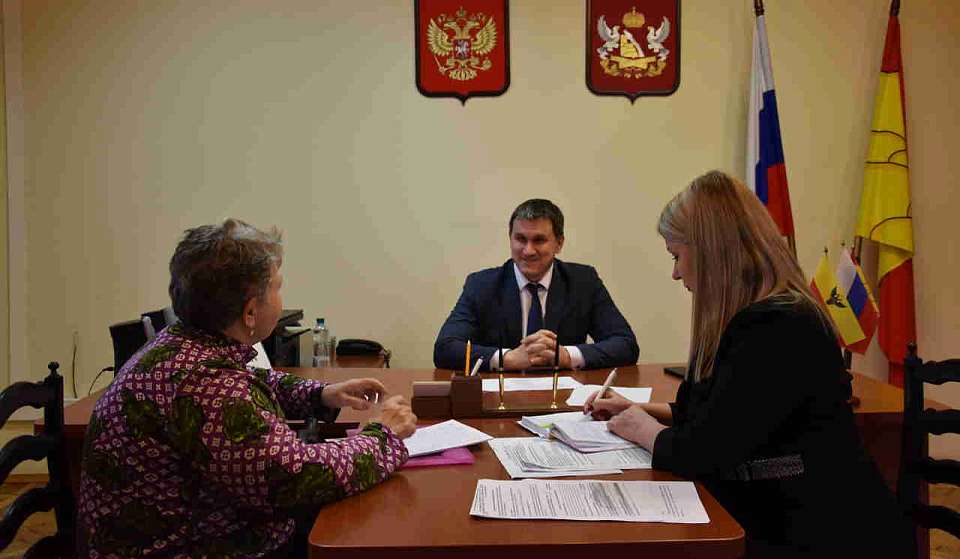 Министр здравоохранения Воронежской области Игорь Банин провёл приём граждан в Железнодорожном районе