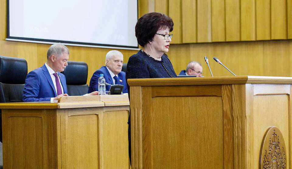 За повышение зарплат бюджетникам проголосовали депутаты Воронежской облдумы
