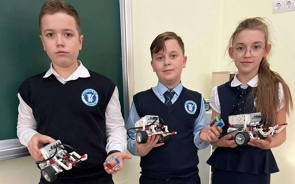 В Ленинском районе отметили День детских изобретений