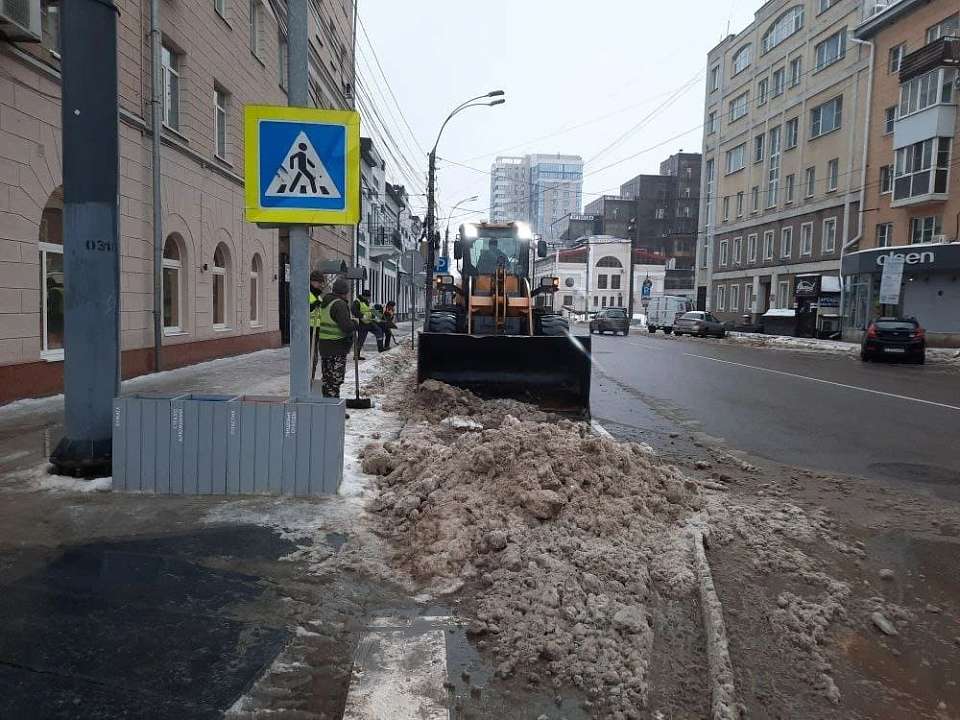 Скорое начало ремонта дорожного покрытия анонсировал мэр Воронежа