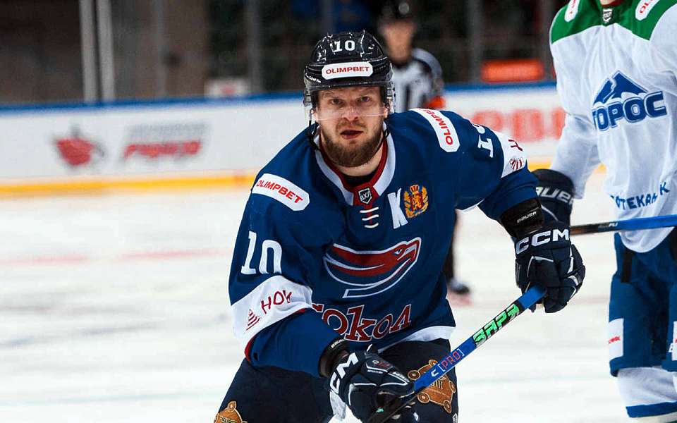 Воронежский хоккеист Алексей Князев продолжит карьеру в Барнауле