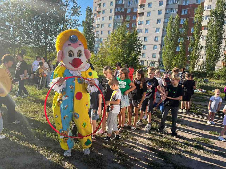 Праздник двора – отличный способ начать новый учебный год и отметить приближающийся День города