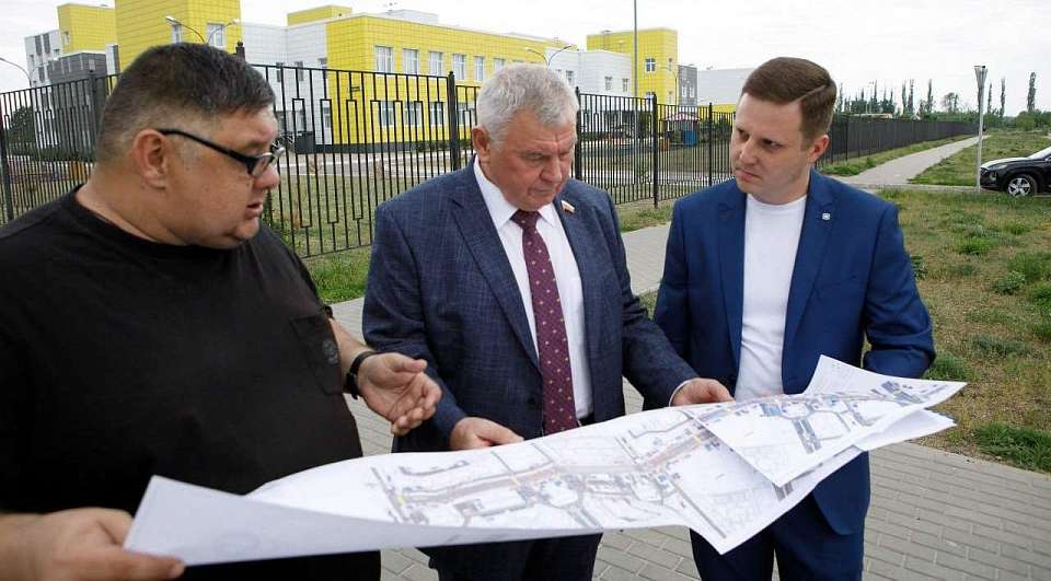 Участки улично-дорожной сети Воронежа возле школ промониторила «Единая Россия»