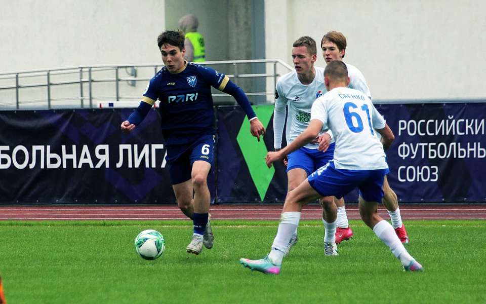 Выездное поражение потерпела молодежка воронежского «Факела»