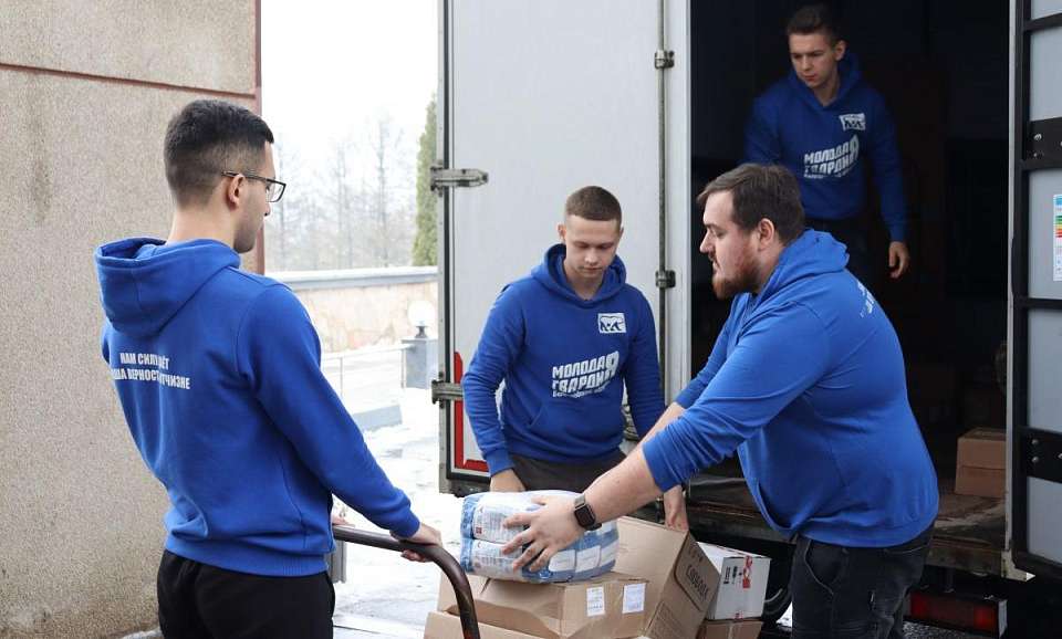 «Единая Россия» доставила более 135 тысяч тонн помощи в зону СВО, в новые и прифронтовые регионы