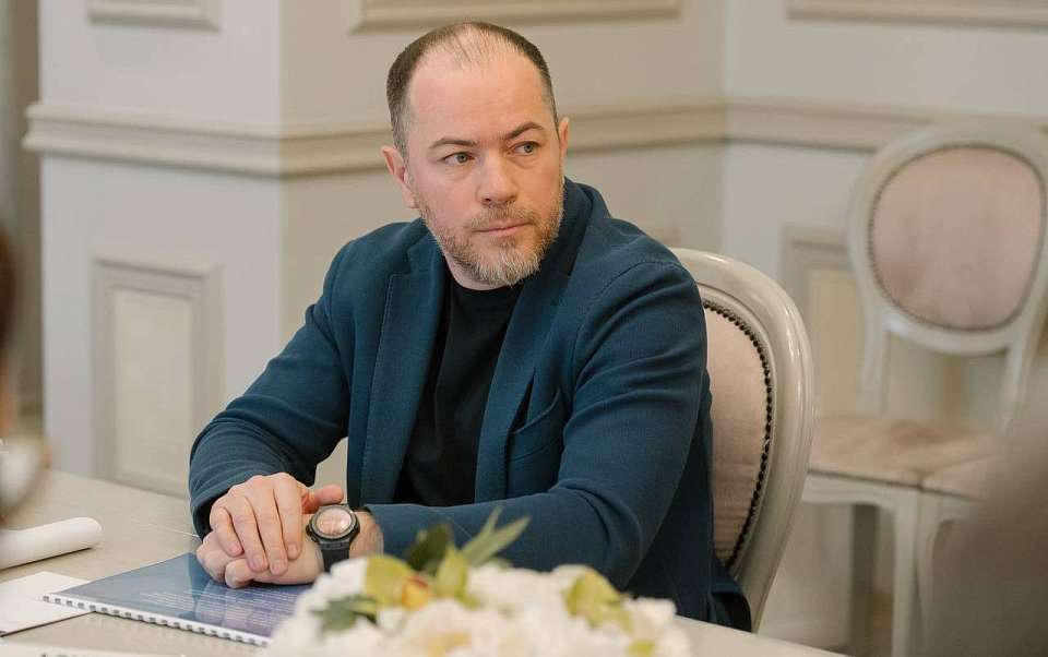 Роман Асхабадзе остаётся на посту гендиректора воронежского «Факела» и комплектует команду