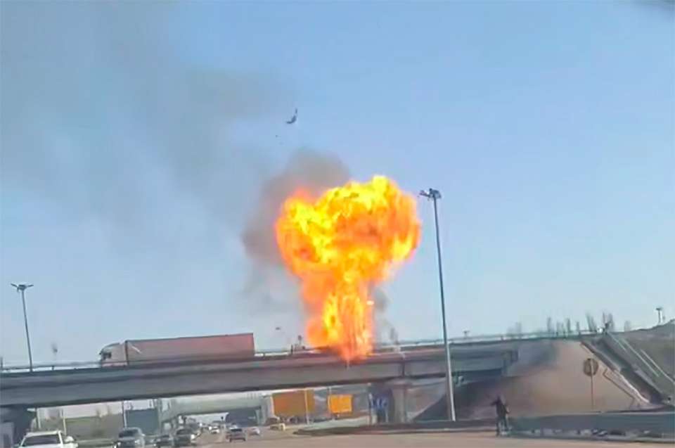 Появилось видео мощного взрыва «Газели» у торгового центра в Воронеже