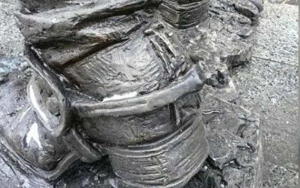Заявление в полицию подаст мэрия Воронежа из-за повреждённого арт-объекта "Сапоги Петра I"