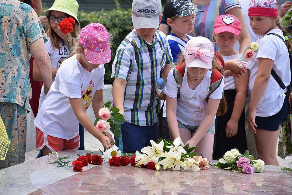 В Железнодорожном районе прошел митинг, посвященный Дню памяти и скорби
