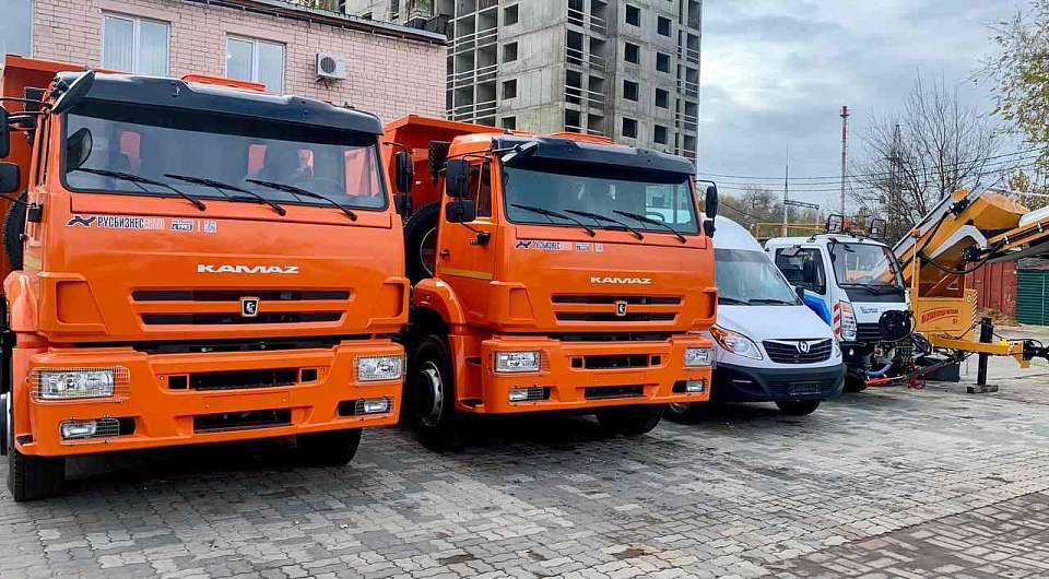 Мэр рассказал о поступлении в Воронеж новой уборочной техники для города