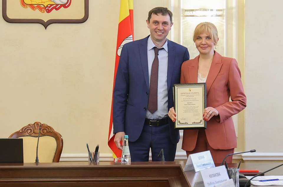 Глава Воронежа отметил заслуги первого заместителя Инны Шеиной