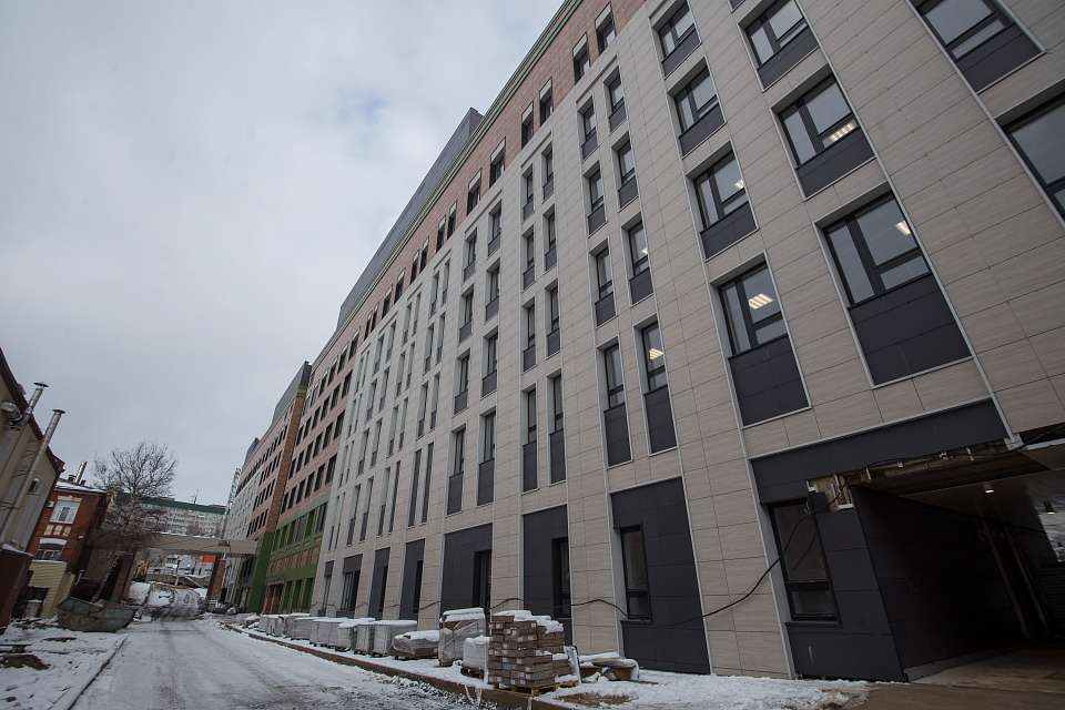 Готовность нового хирургического корпуса Воронежского онкодиспансера оценили в 80%