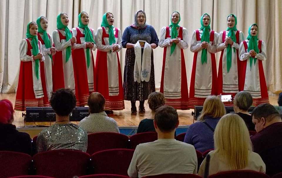 В Коминтерновском районе подвели итоги районного тура фестиваля «Защитники Отечества»