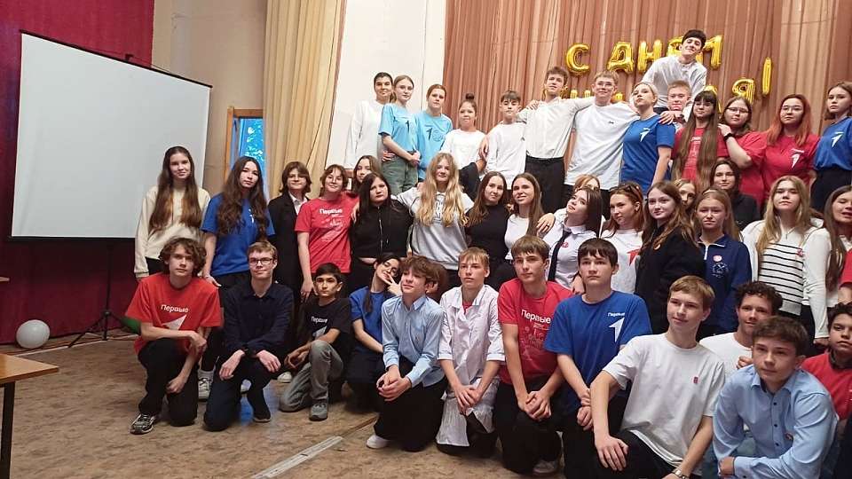 В Ленинском районе прошла школа актива для молодежи 