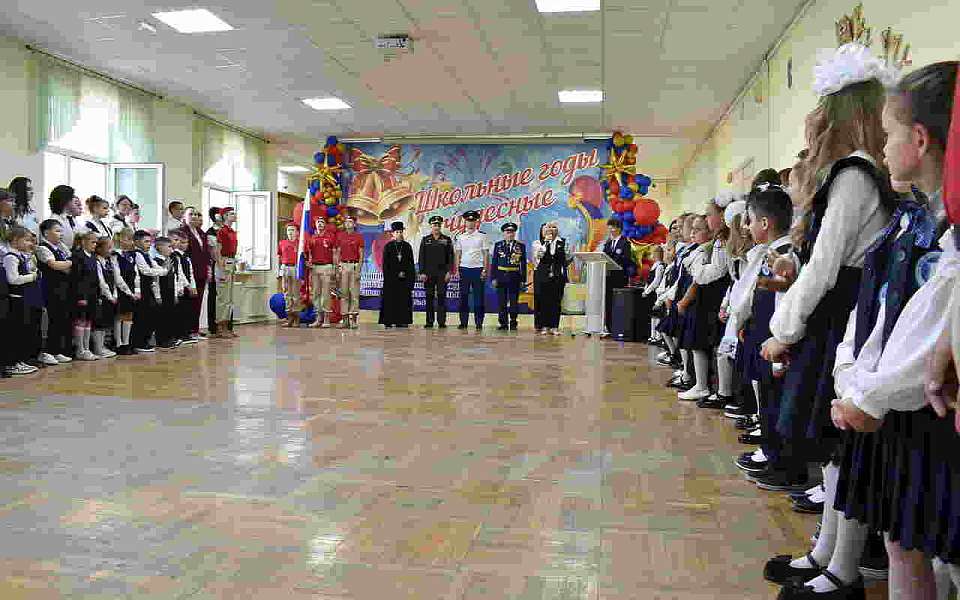 Здравствуй, школа! Ленинский район встретил День знаний
