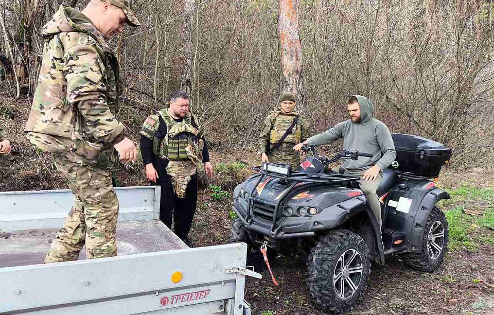 Бойцам на СВО воронежцы направили квадроцикл и автомобиль «Нива»