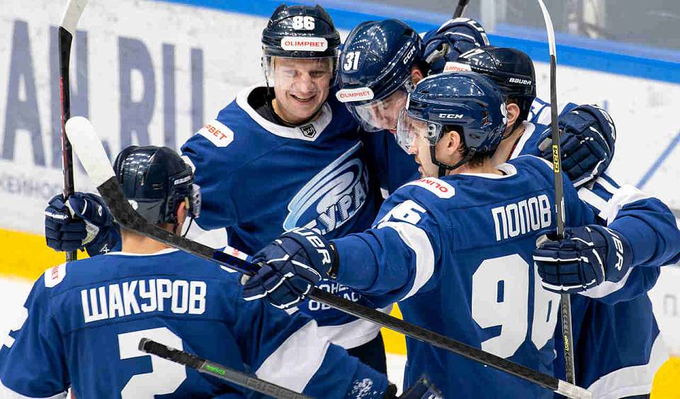 Хоккеисты воронежского «Бурана» добились волевой победы в игре с рязанскими «десантниками»