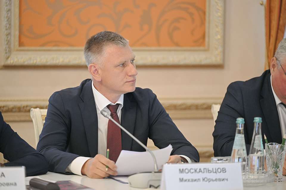 Жители воронежской глубинки получают товары первой необходимости благодаря автолавкам