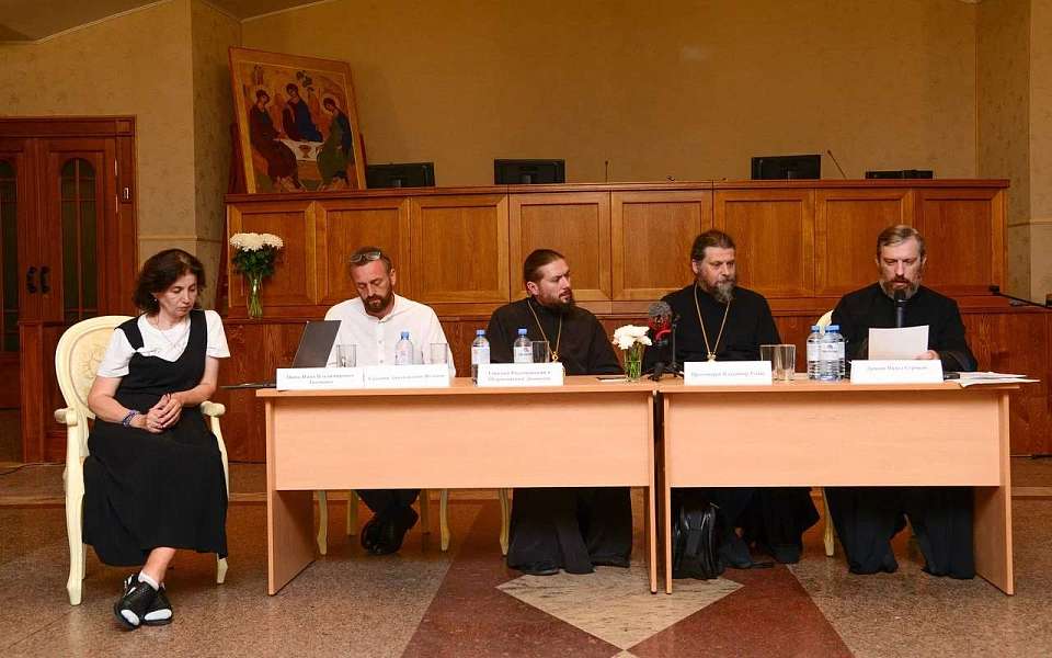 В Воронеже почтили память расстрелянных православных священников