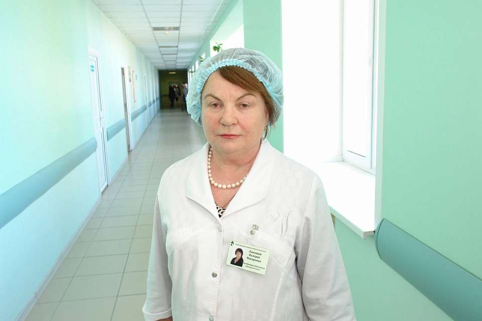 С юбилеем выдающегося нейрохирурга поздравил мэр Воронежа