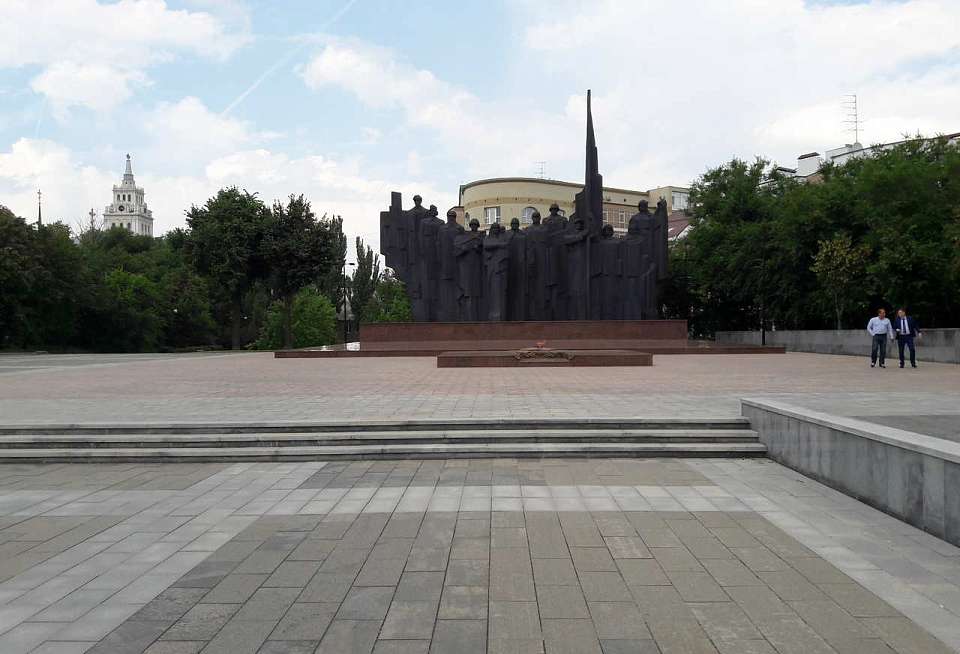Парковку запретят на проспекте Революции в Воронеже для возложения венков