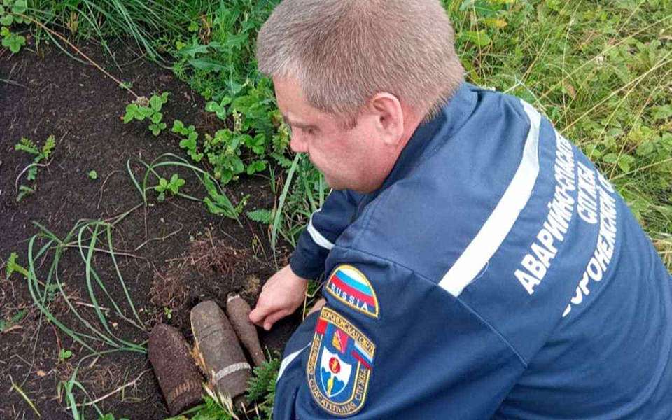 Под Воронежем сотрудники МЧС подорвали 3 боеприпаса времён Великой Отечественной