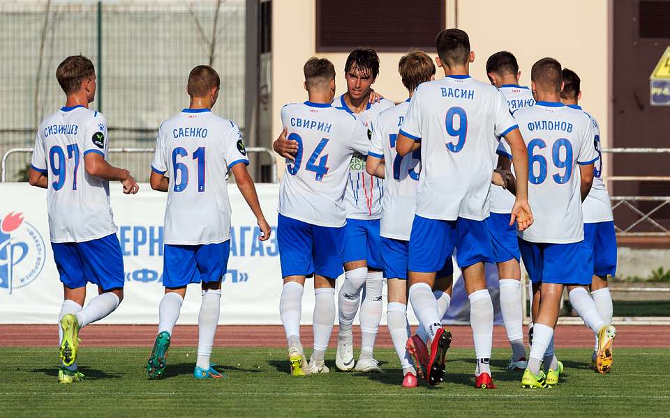 Футболисты воронежского «Факела-М» победили тольяттинских гостей