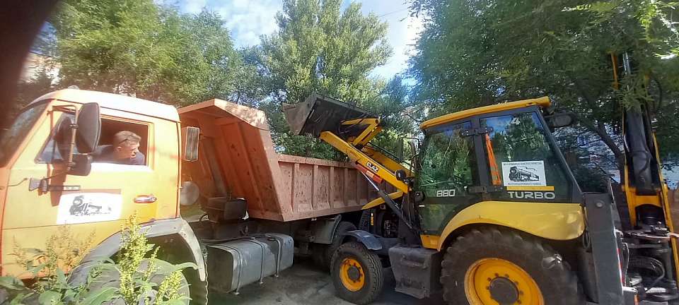 Работы по благоустройству на территории района не останавливаются