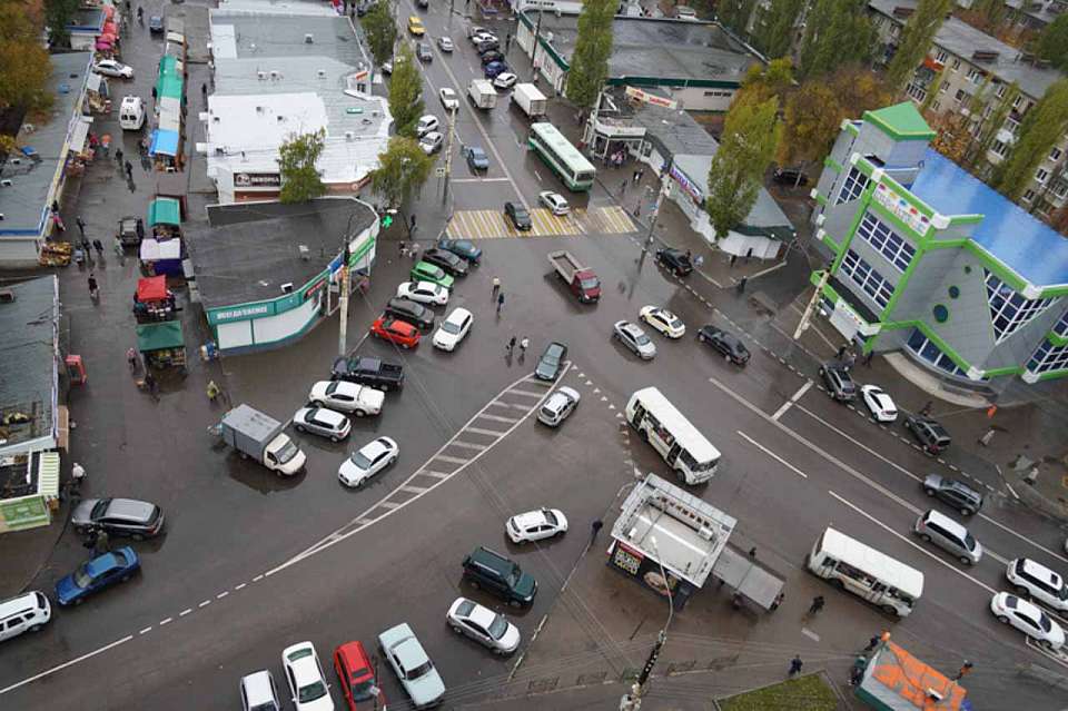 Днем 13 января в центре Воронежа не работали светофоры