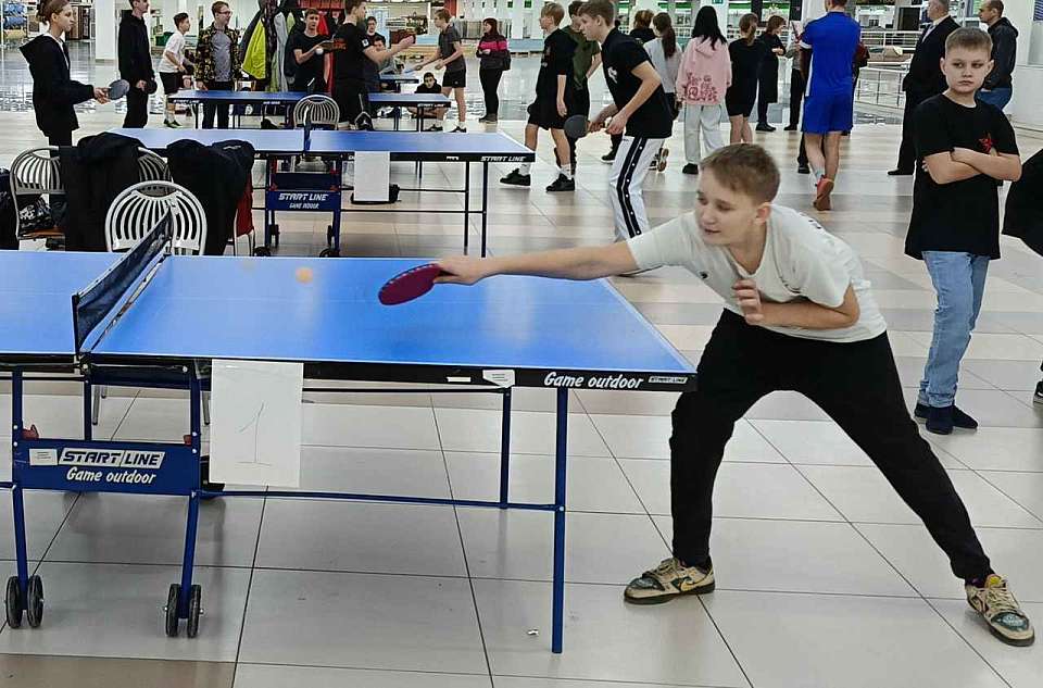Ракетки в память о герое: в Воронеже прошел турнир по настольному теннису памяти Егора Бурунова