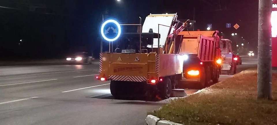 Осенняя уборка: комбинат благоустройства Железнодорожного района поддерживает порядок